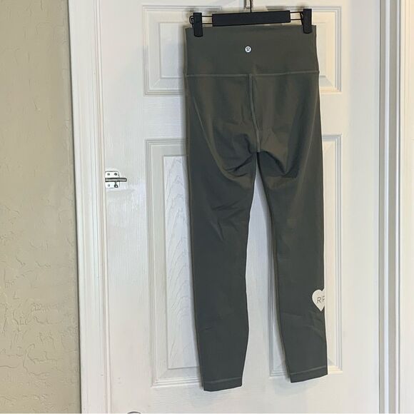 Lululemon Wunder Train High Rise Tight Size 6 Gray - Picture 4 of 10